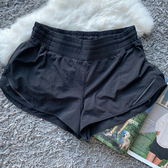 lululemon athletica Hotty Hot Low-Rise Lined Short - Picture 3 of 9